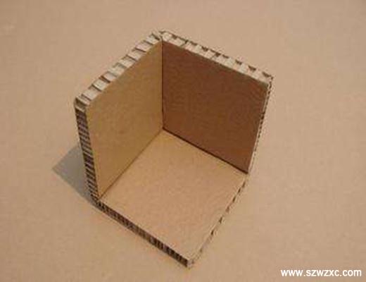 The honeycomb cardboard